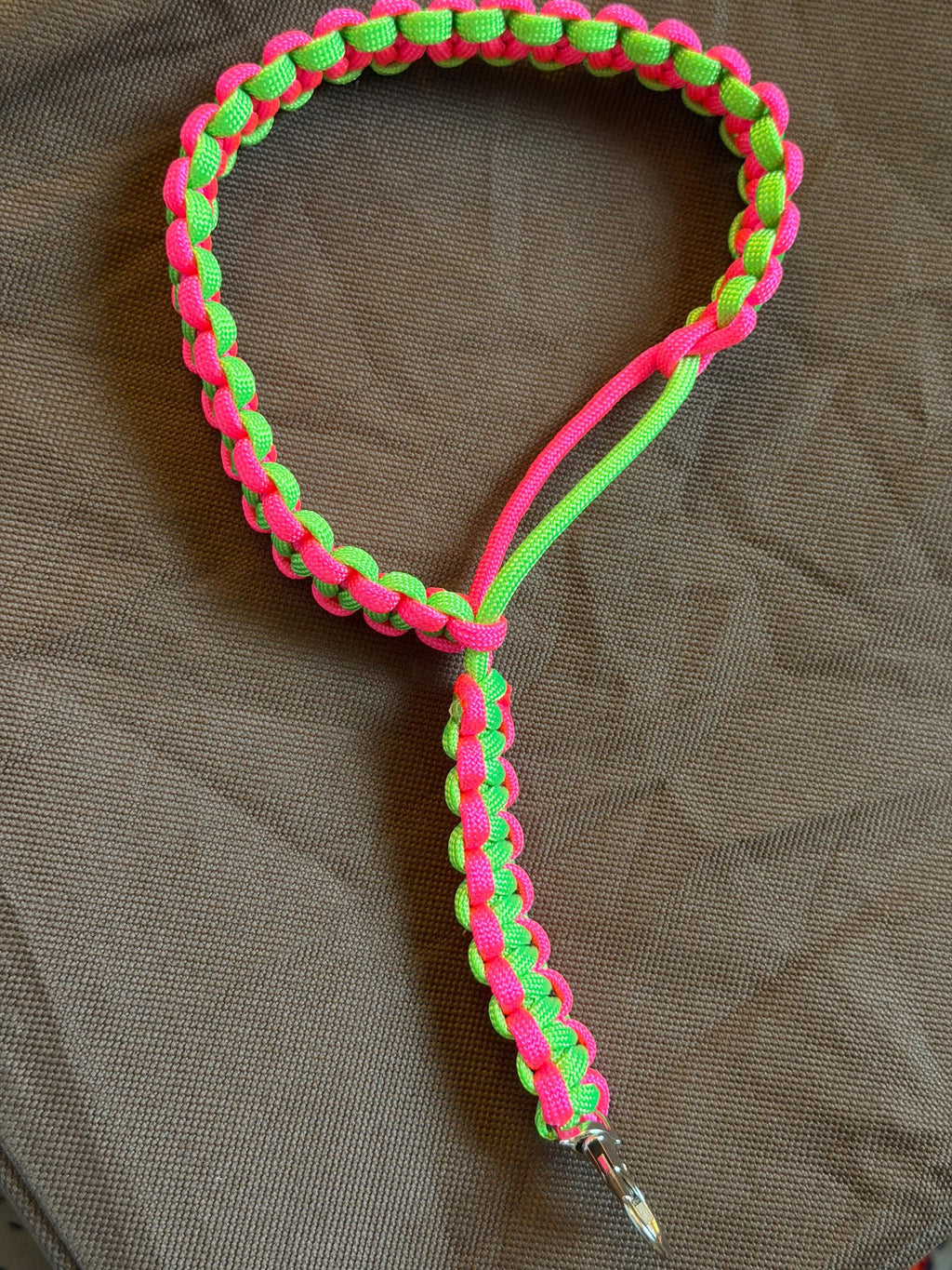 adjustable wrist keychain